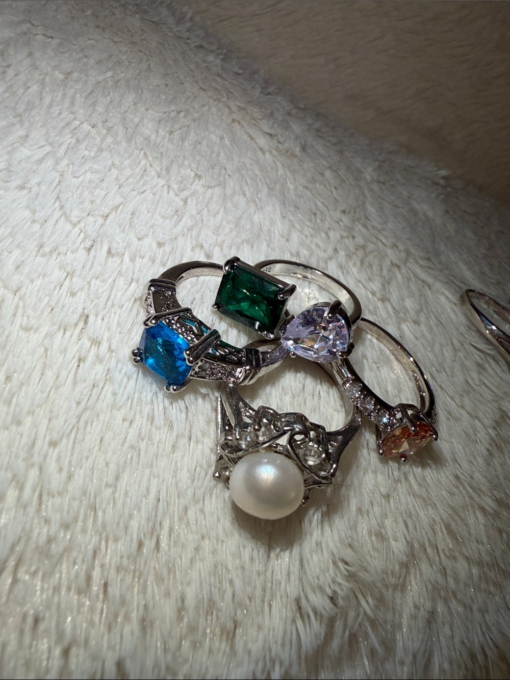 7-rings stainless steel different styles and colored gems💎 - Picture 6 of 6
